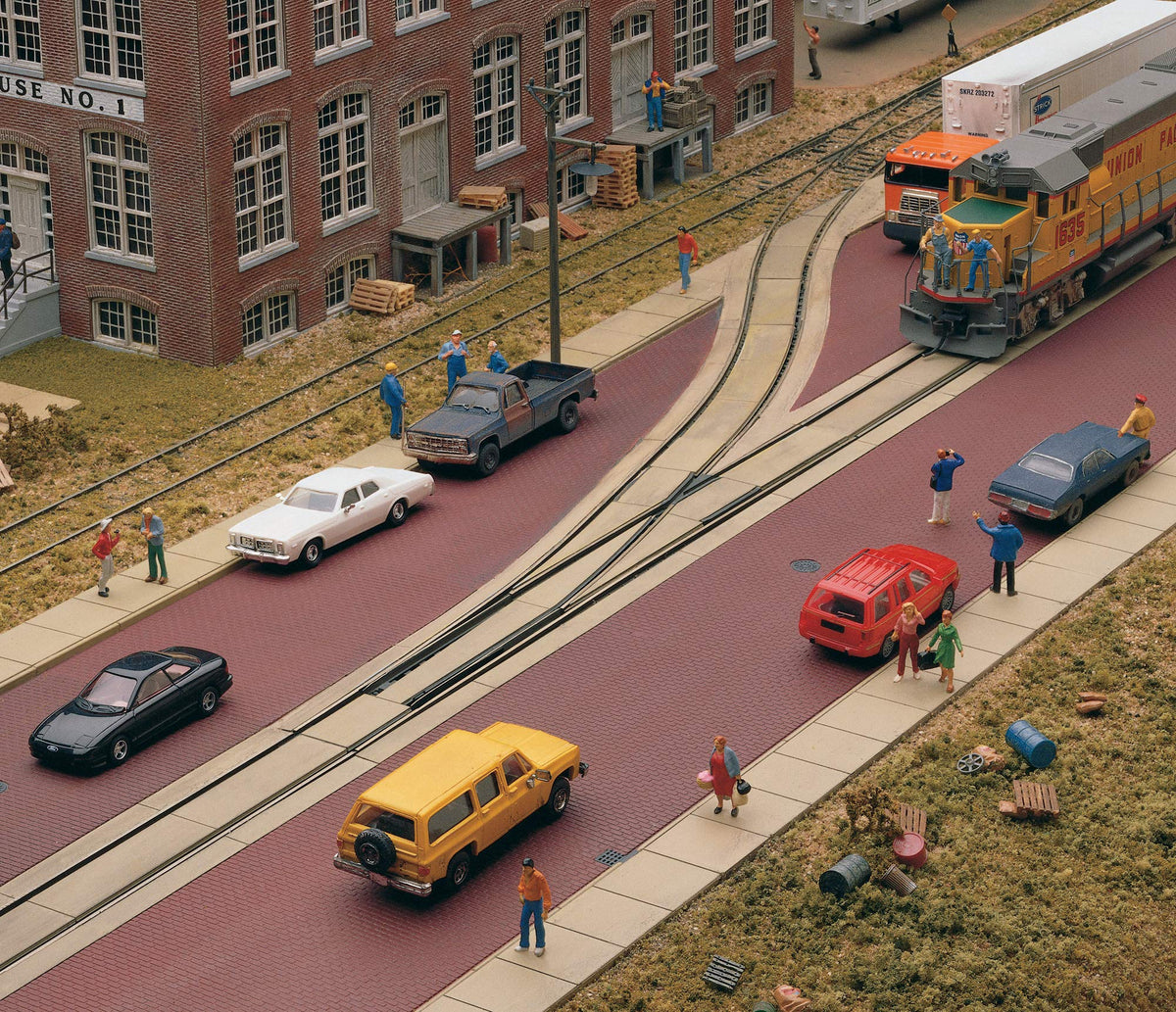 Walthers Cornerstone Street Track Insert Set-Cornerstone Street System 933-3140 HO Scale Model Railroad - Scenery Kit