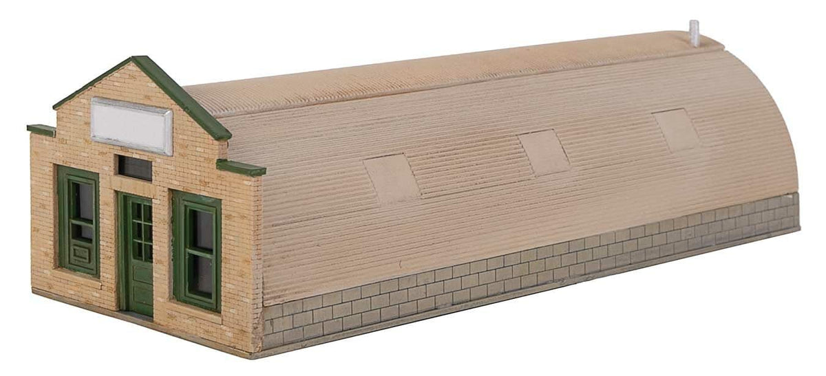 Walthers Cornerstone 933-3561 HO Scale Converted Quonset Hut - Kit - 6-9/16 x 2-3/4 x 2-1/8" 16.6 x 6.9 x 5.3cm