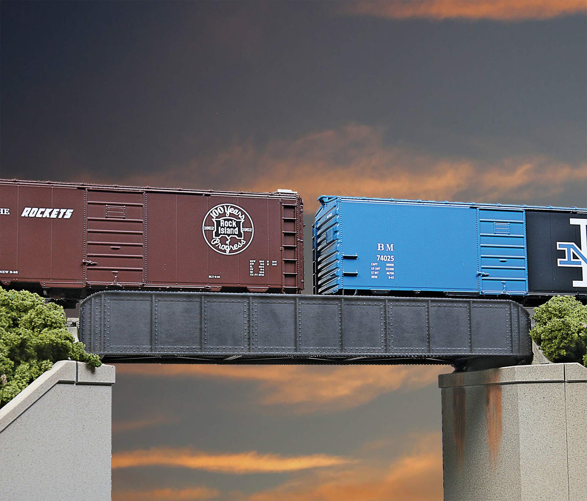 Walthers Cornerstone HO Scale Model 50' Single-Track Railroad Through Girder Bridge - Kit