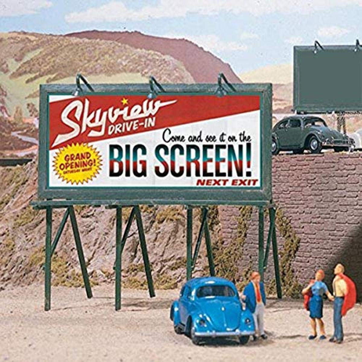 Walthers SceneMaster Cruising Roadside Billboards Train