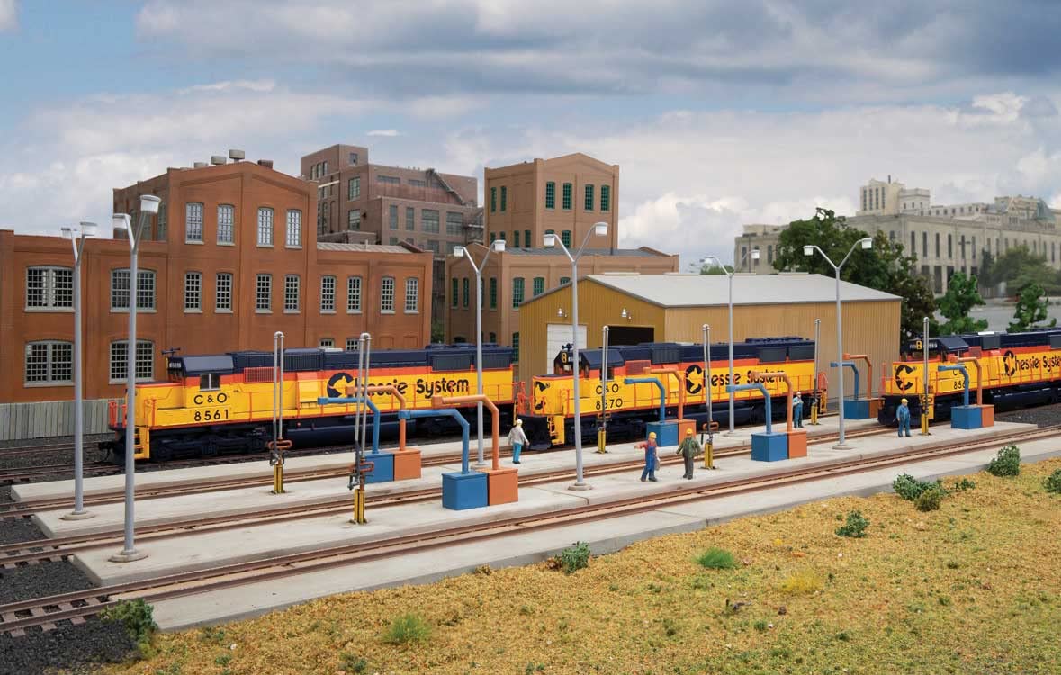 Walthers Cornerstone 933-4161 HO Scale Modern Diesel Service Fueling Facility - Kit - 10 x 20-5/8 x 4-3/8" (Over Lights) 25.4 x 52.3 x 11.1cm
