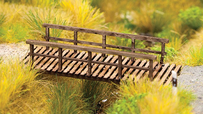 Walthers SceneMaster HO Scale Wooden/Wood Foot Bridge for Parks (Kit)