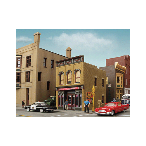 Walthers Trainline HO Scale Building/Structure Katie's Candy Creations Assembled