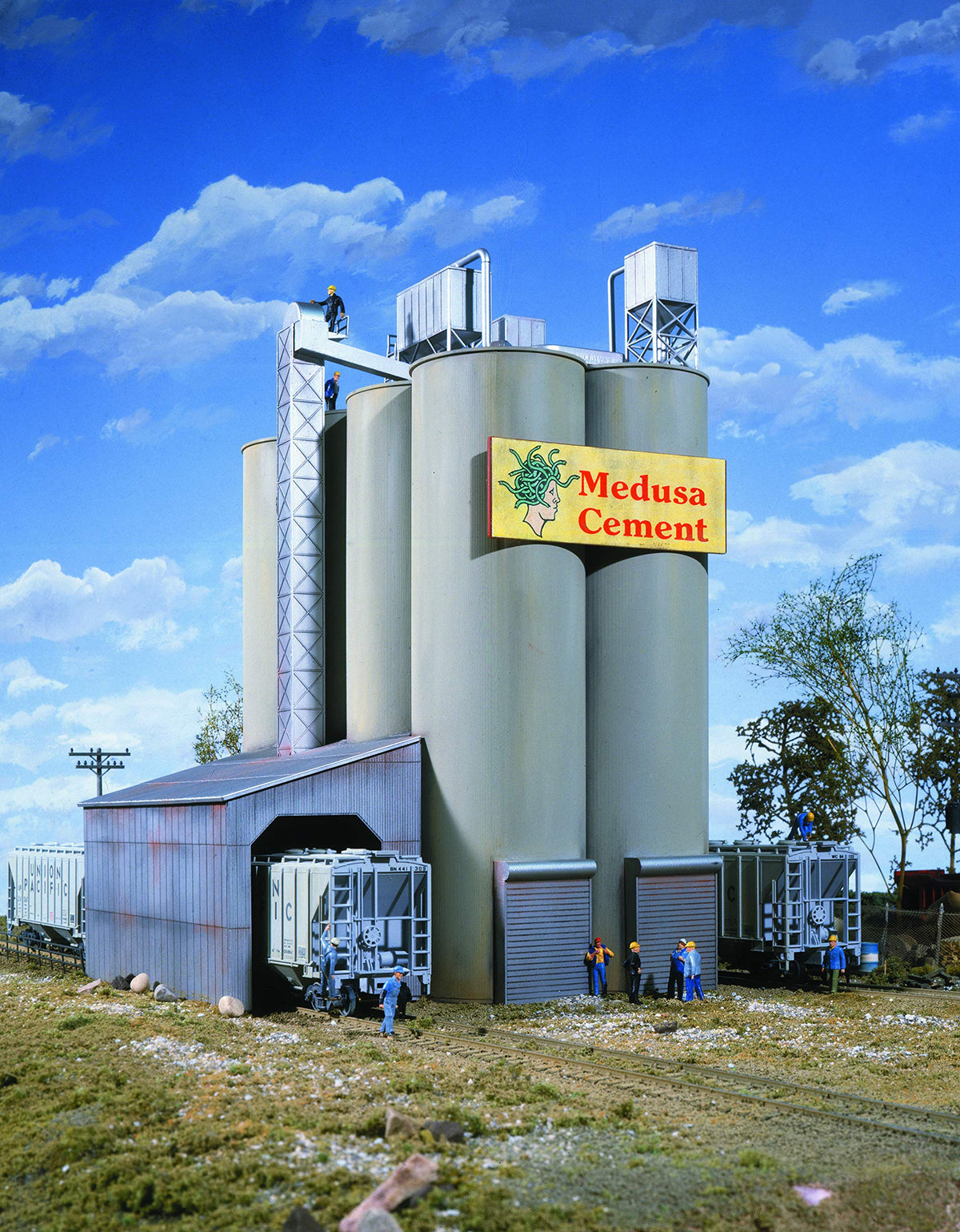 Walthers HO Scale Cornerstone Series® Medusa Cement Company 9 x 7 x x 11" 22.5 x 17.5 x 27.5cm