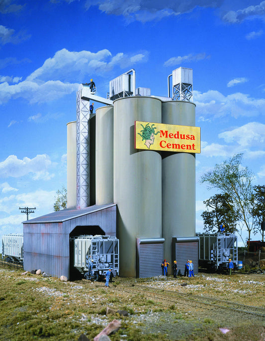 Walthers HO Scale Cornerstone Series® Medusa Cement Company 9 x 7 x x 11" 22.5 x 17.5 x 27.5cm