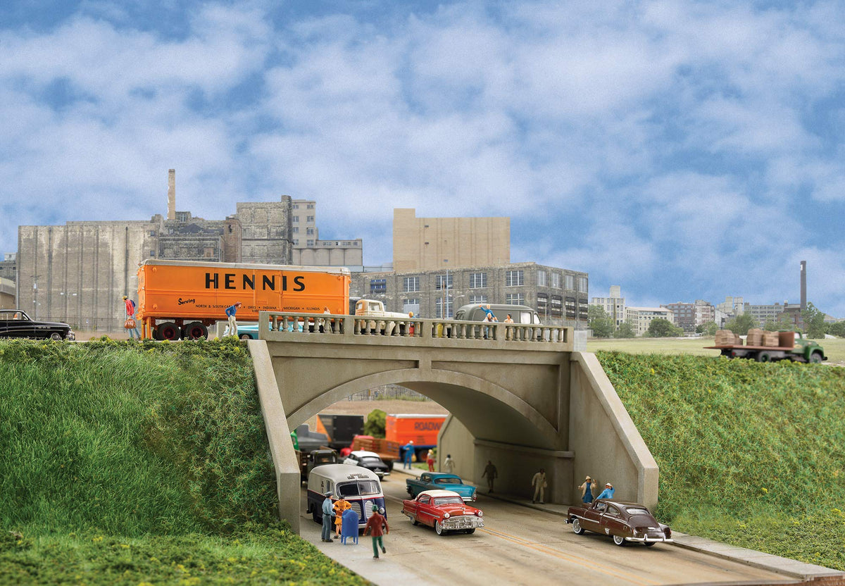 Walthers Cornerstone HO Scale Street System- Arched Road Bridge Kit