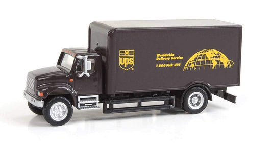 Walthers SceneMaster International(R) 4900 Single-Axle Box Van-United Parcel Service (Bow Tie Shield Logo; Brown, Yellow) 949-11293 HO Scale Model Railroad - Vehicle Model