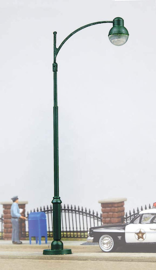Walthers SceneMaster Modern Street Light,949-4309