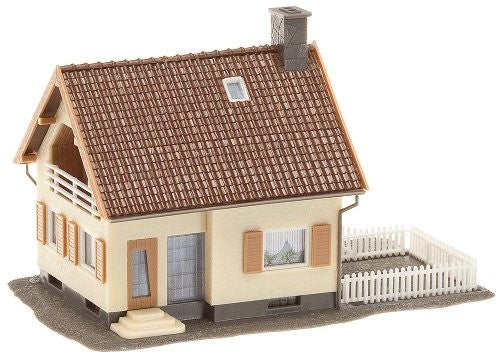 Faller 130205 1.5-Story Stucco House HO Scale Building Kit