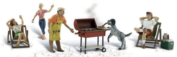 Woodland Track H0 - Figures at Barbecue